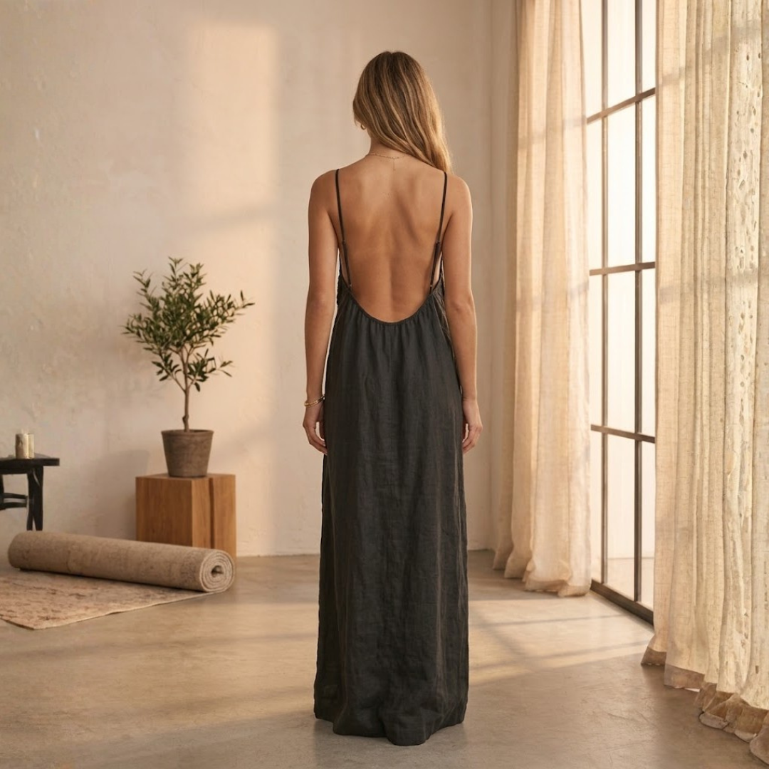 GIULIA™ | VESTIDO MIDI FLUIDO DE TIRANTES EN TONO OSCURO